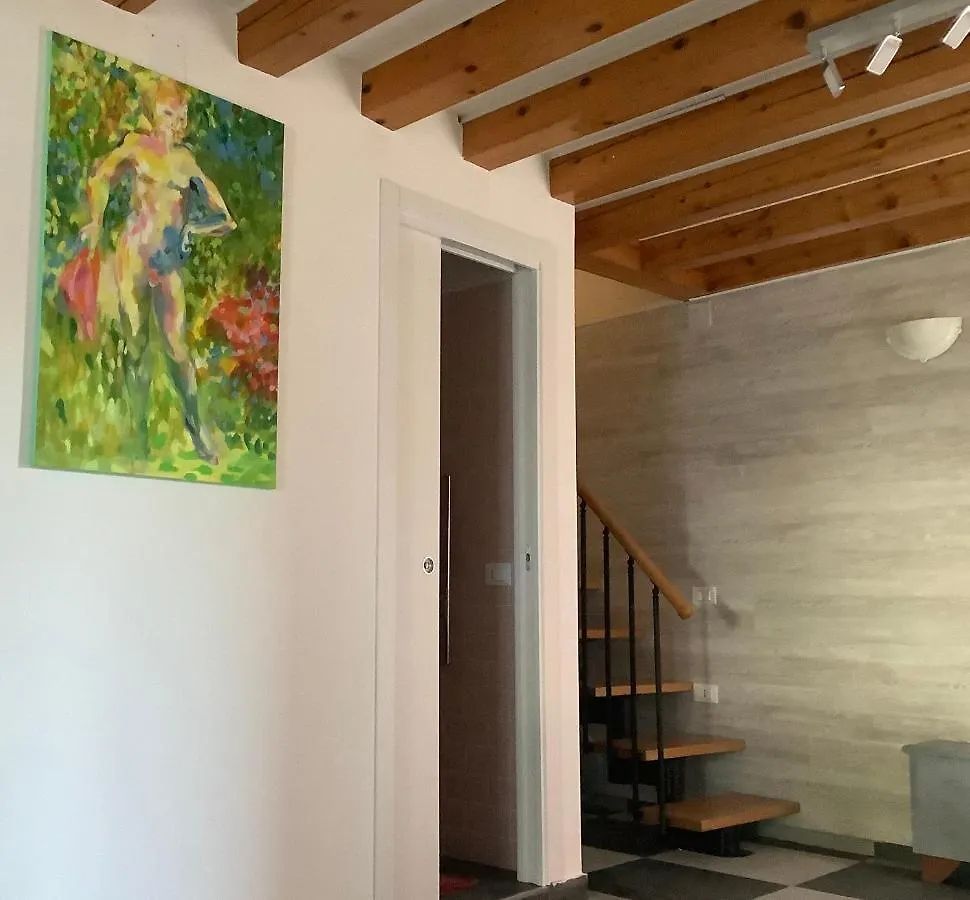 Night Galleria Holiday Home - Bed & Art In Burano - The Pink House