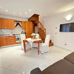Casa Tipica Apartment